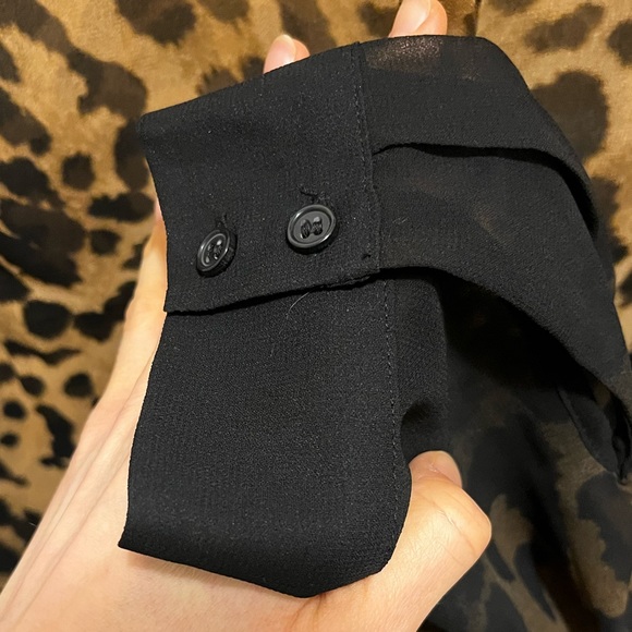 Lane Bryant Cheetah Print Sheer Long sleeved Button Up Top Sz 14/16 - Picture 3 of 11